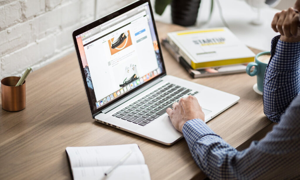 What is a Dynamic Website? Advantages and Disadvantages of Dynamic Website for Your Business